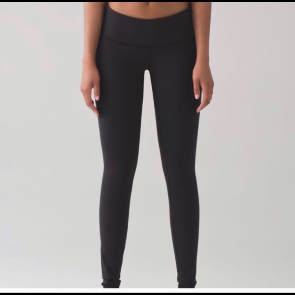 Wonder under lululemon leggings (size 6)